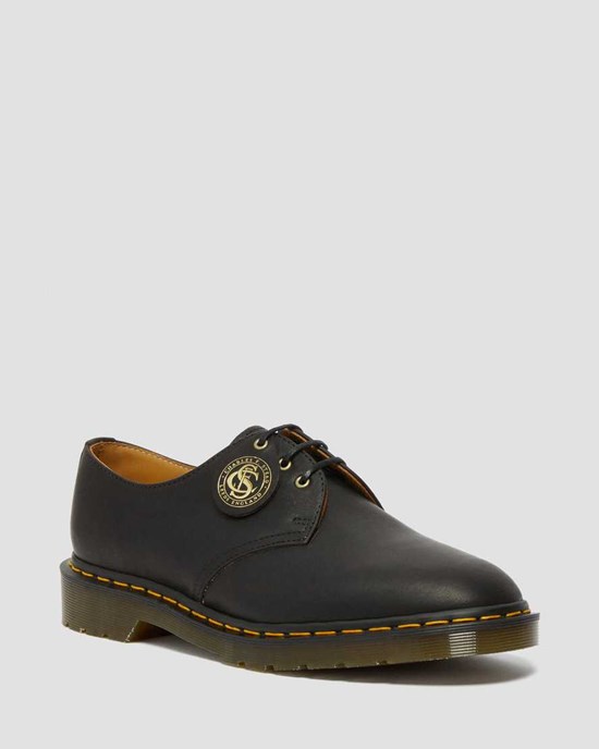 Black Classic Oiled Shoulder Dr Martens 1461 Made in England Classic Oil Leather Men's Oxford Shoes | 7243-NFWPL