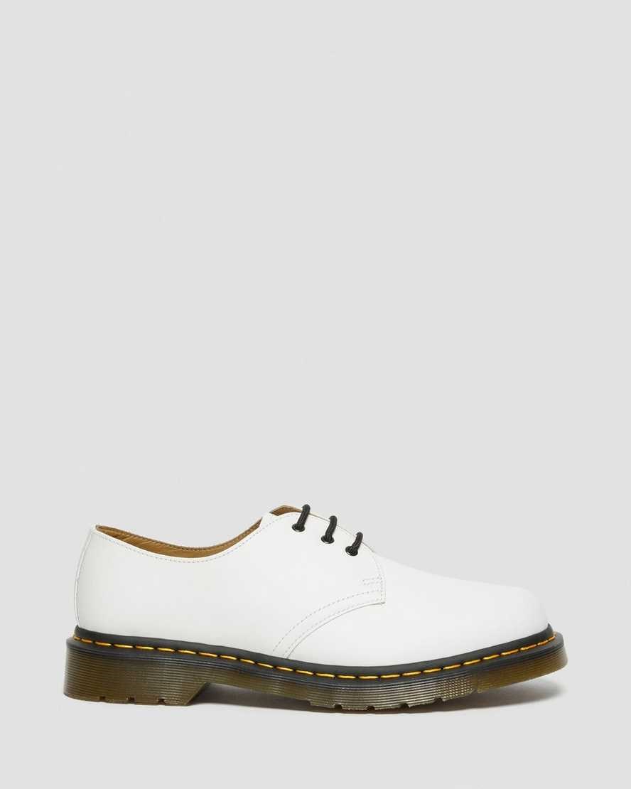 White Smooth Leather Dr Martens 1461 Smooth Leather Men's Oxford Shoes | 8235-IOPEU