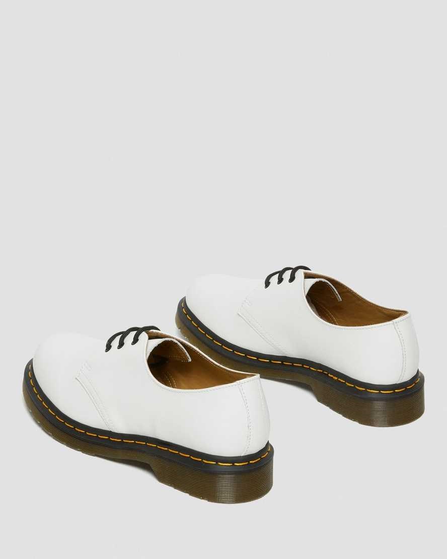 White Smooth Leather Dr Martens 1461 Smooth Leather Men's Oxford Shoes | 8235-IOPEU