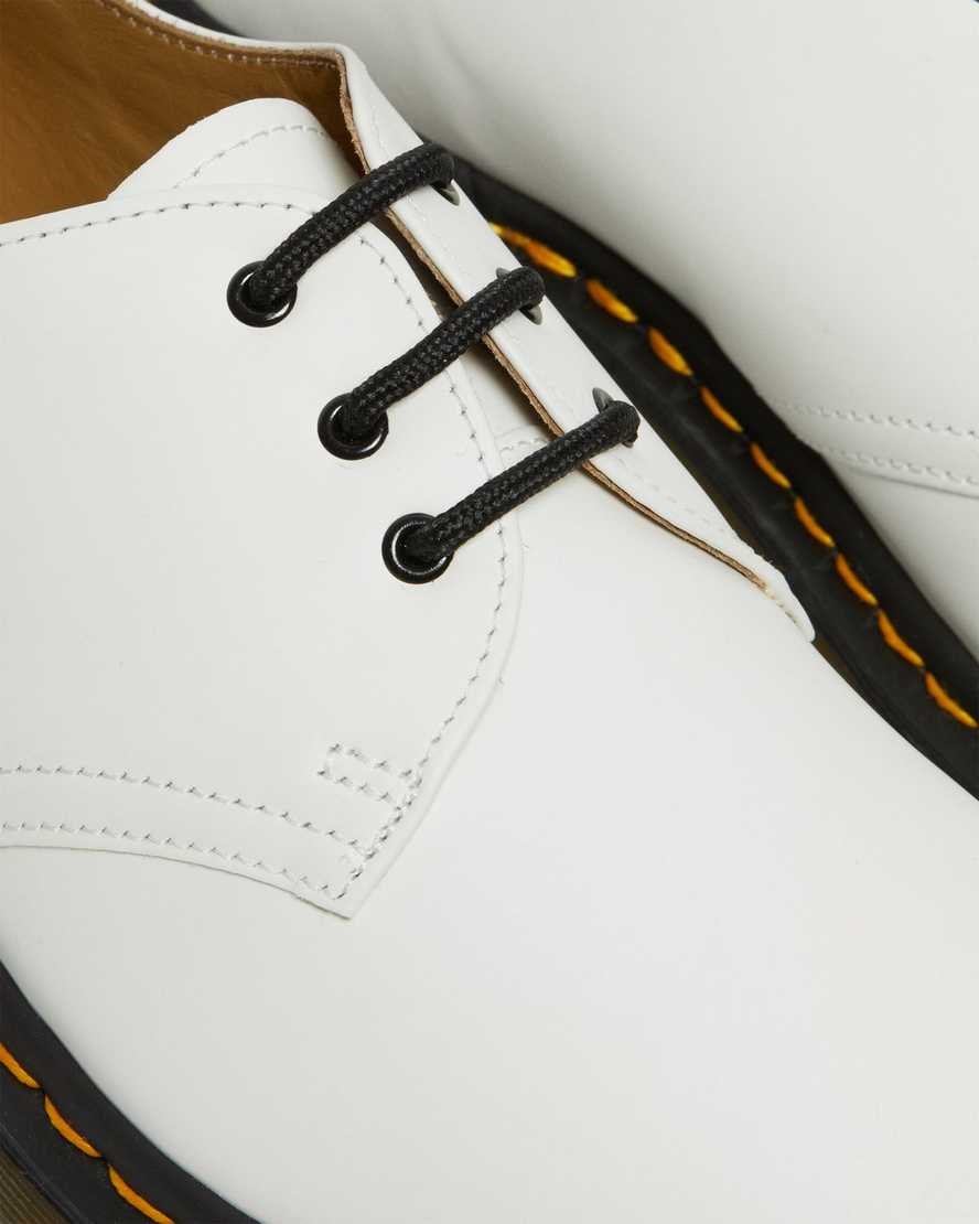 White Smooth Leather Dr Martens 1461 Smooth Leather Men's Oxford Shoes | 8235-IOPEU